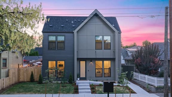 New Sellwood Home | Dual Private Baths | 90 Walk Score